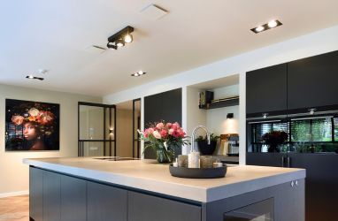 LED plafondarmaturen zwart plafond keuken