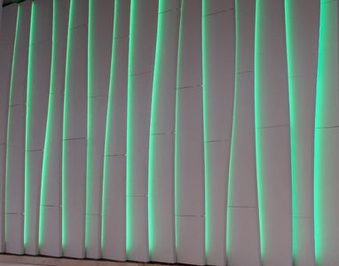 Unieke LED strips voor autoshowroom